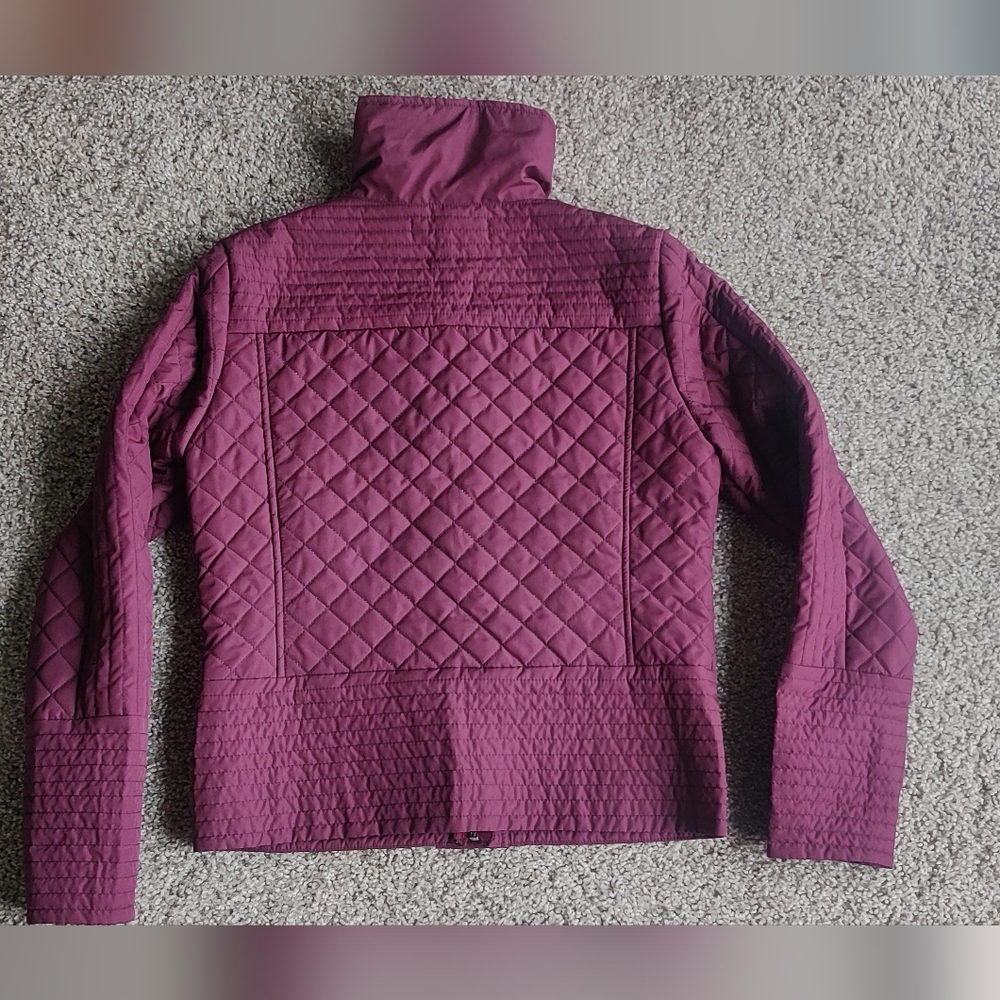 Lija Quilted Golf Burgundy Jacket - Picture 9 of 9